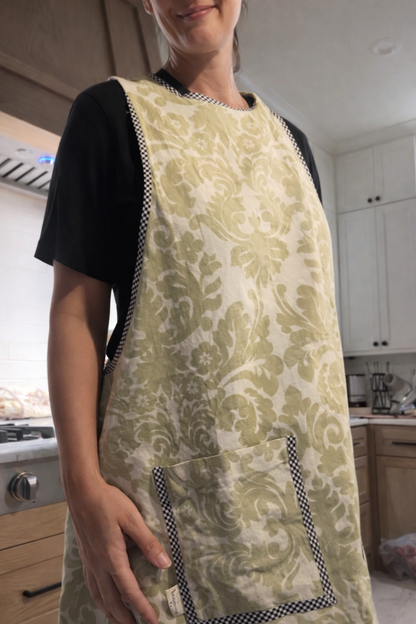 Apron (it’s a Pinafore)